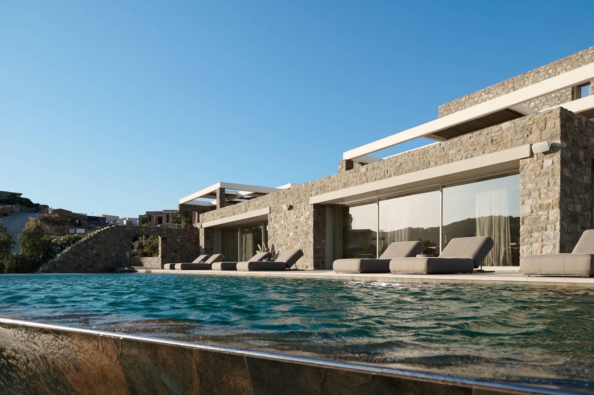 Villa Sapphire Crown 1