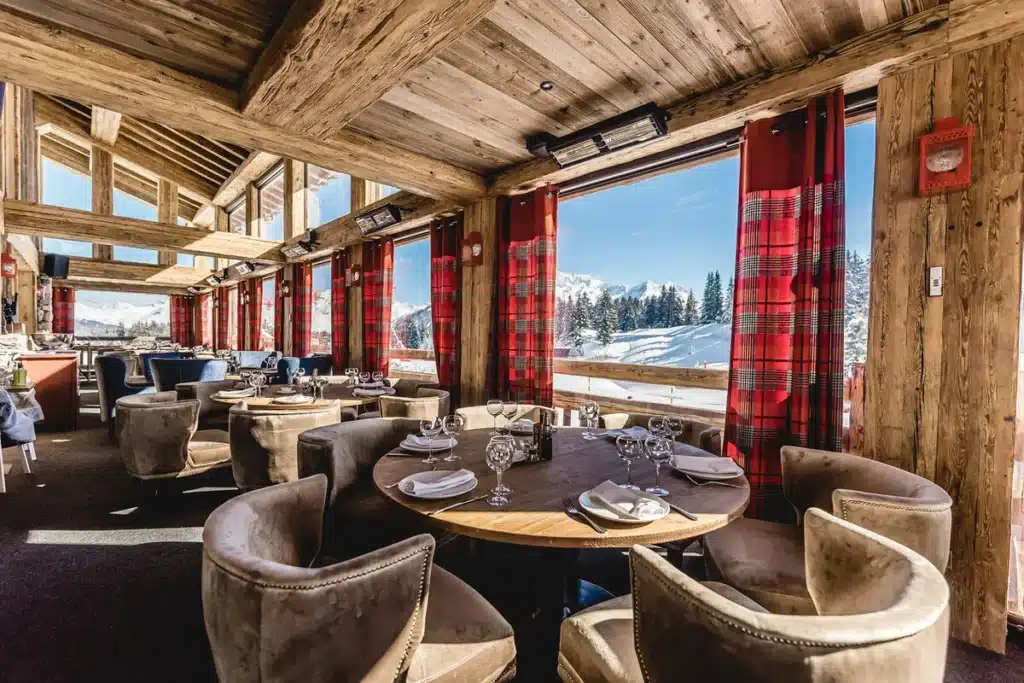 Baïes Courchevel dining room with panoramic mountain views
