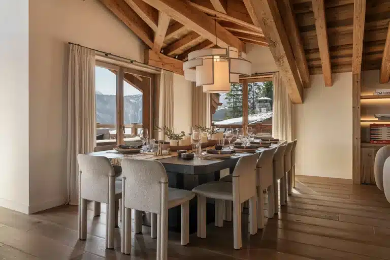 Chalet Moon 1850