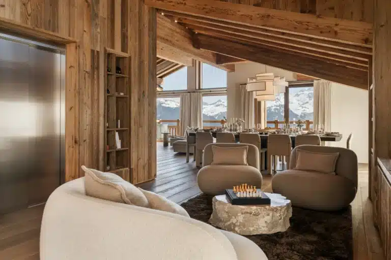 Chalet Moon 1850