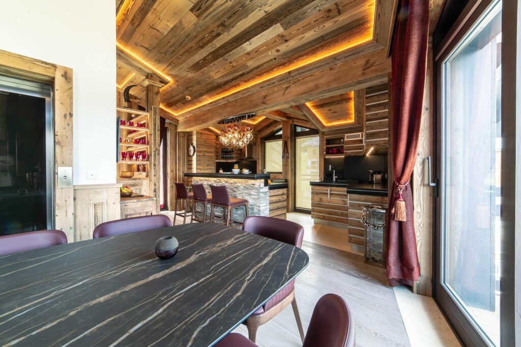 Chalet Bordeaux, Plantret, Courchevel 1850